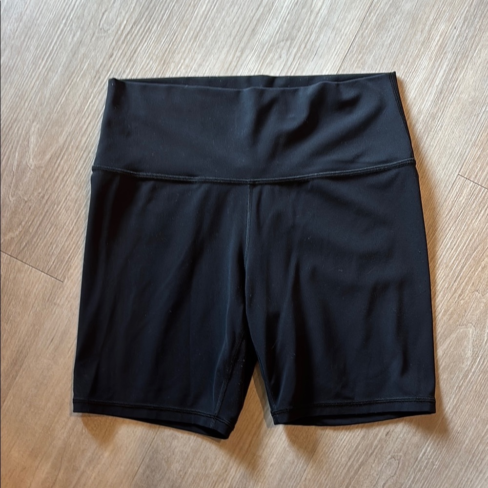 Athleta Transcend 7” Short